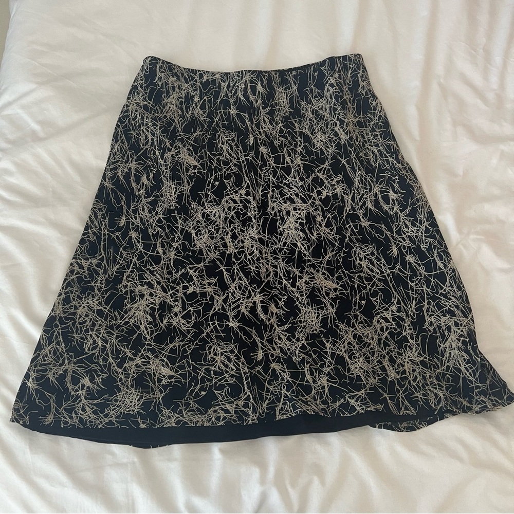 A lined skirt with modern pattern